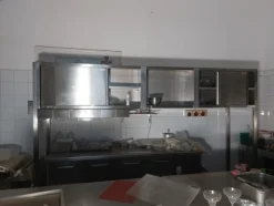 4#8062 Attrezzatura per cucina