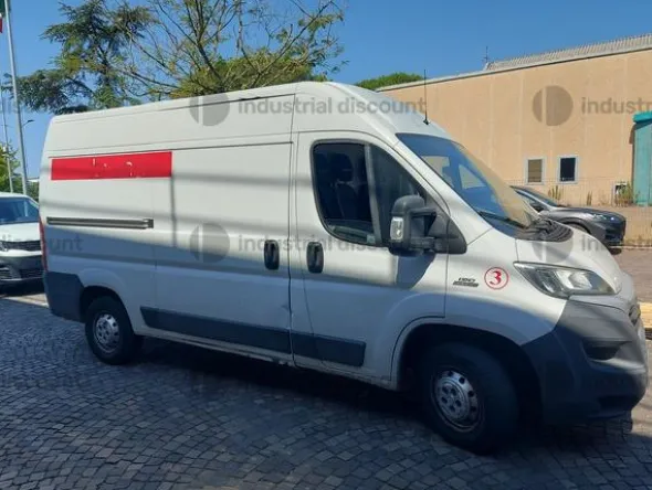 1#9471 Attrezzatura per lavorazione del cuoio e Fiat Ducato