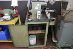 64#5528 Attrezzatura per lavorazione ferro