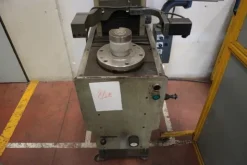 64#5528 Attrezzatura per lavorazione ferro