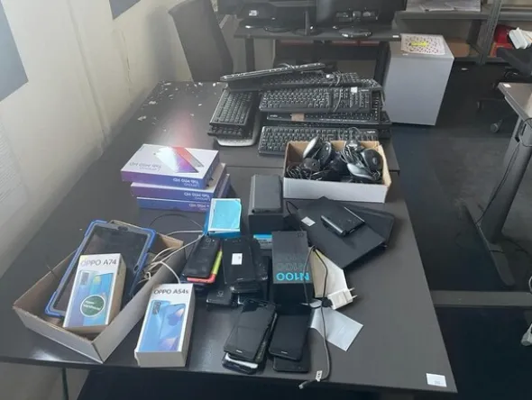 1#8050 Attrezzatura per manutenzione servizi di rete e fibra