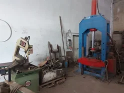 70#7778 Attrezzatura per officina