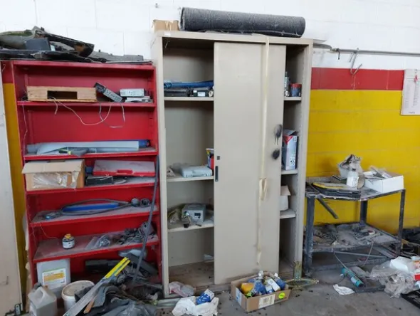36#7918 Attrezzatura per officina meccanica e arredi uffici