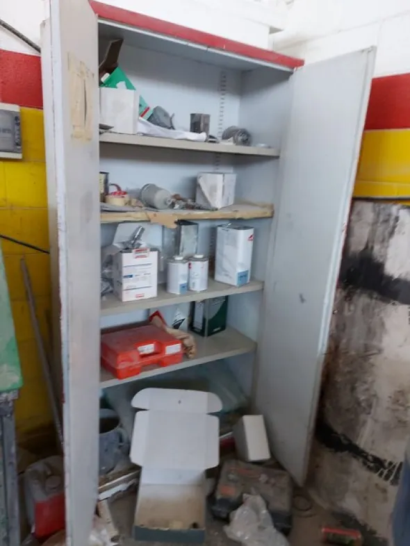 36#7918 Attrezzatura per officina meccanica e arredi uffici