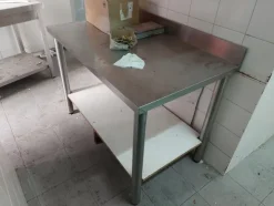 1#8306 Attrezzatura per ristorante pizzeria
