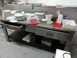 1#8306 Attrezzatura per ristorante pizzeria
