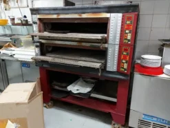 1#8306 Attrezzatura per ristorante pizzeria