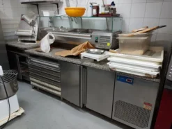 1#8306 Attrezzatura per ristorante pizzeria