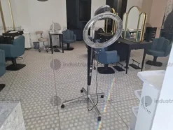 1#9728 Attrezzatura per salone parrucchiere ed estetica