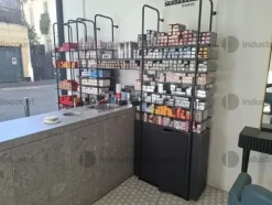 1#9728 Attrezzatura per salone parrucchiere ed estetica