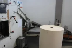 11#4140 Attrezzatura ufficio e materiale da stampa