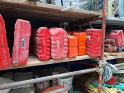 5#9897 Attrezzatura varia da cantiere