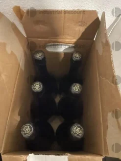 1#8879 Attrezzatureda cucina e stock vini e liquori