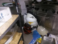 2#10143 Attrezzature da cucina per ristorante