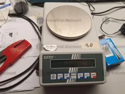 8#8767 Attrezzature da laboratorio