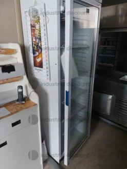 1#8982 Attrezzature e arredamento per attività ristorazione
