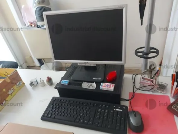 1#8982 Attrezzature e arredamento per attività ristorazione