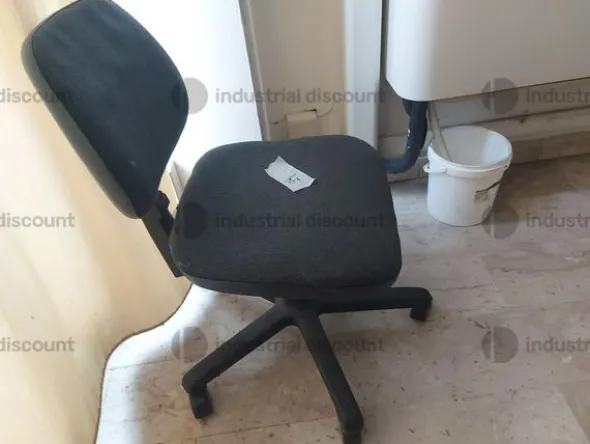 1#8982 Attrezzature e arredamento per attività ristorazione