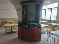 1#8982 Attrezzature e arredamento per attività ristorazione