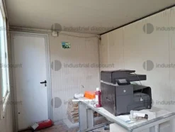 3#8871 Attrezzature e arredi d'ufficio