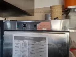 2#9755 Attrezzature e arredi per locale
