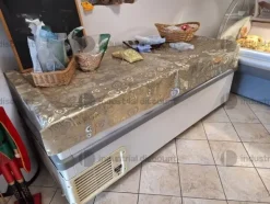 1#9076 Attrezzature e arredi per negozio ortofrutta