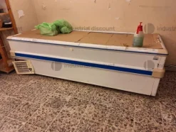 2#9076 Attrezzature e arredi per negozio frutta e verdura