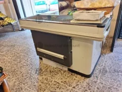 2#9076 Attrezzature e arredi per negozio frutta e verdura