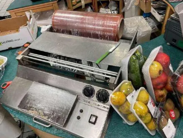 3#7940 Attrezzature e arredi reparto ortofrutta