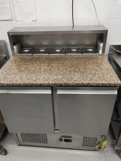 Attrezzature e arredo per ristorazione