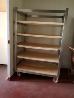 31#46310 Attrezzature e banchi lavoro