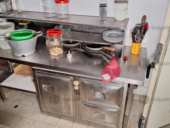 1#9887 Attrezzature ed arredo per ristorazione