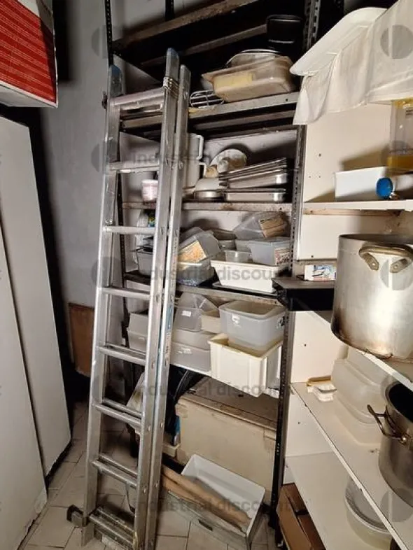 1#9887 Attrezzature ed arredo per ristorazione