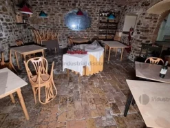 1#9887 Attrezzature ed arredo per ristorazione