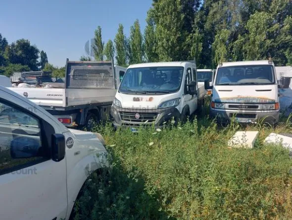 1#10296 Attrezzature edili e autocarri