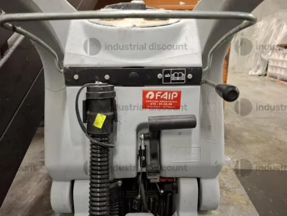 15#9158 Attrezzature elettriche per pulizia e manutenzione