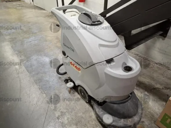 15#9158 Attrezzature elettriche per pulizia e manutenzione