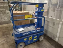15#9158 Attrezzature elettriche per pulizia e manutenzione