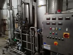 1#3966 Attrezzature e macchinari di cantina vitivinicola