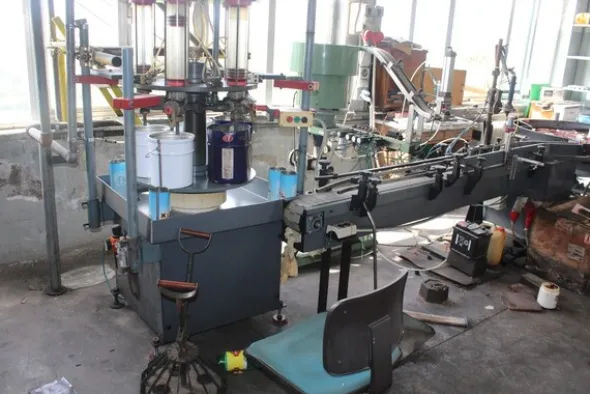 1#7154 Attrezzature e macchinari per imbottigliamento oli industriali