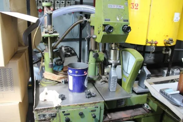 1#7154 Attrezzature e macchinari per imbottigliamento oli industriali