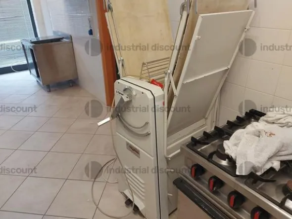 16#10049 Attrezzature e macchinari per pasticceria