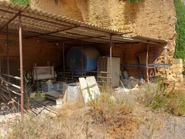 20#7900 Attrezzature e materiali da cava