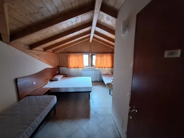 1#8141 Attrezzature e mobilio di hotel