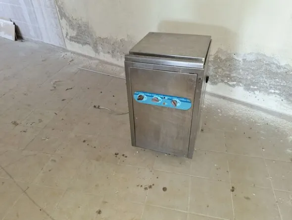 1#8141 Attrezzature e mobilio di hotel