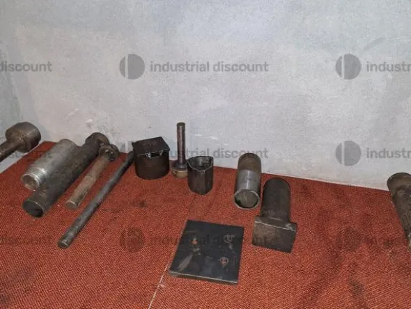 1#9036 Attrezzature e ricambi per officina