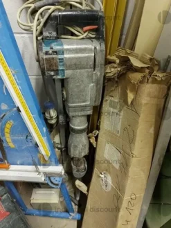 81#8980 Attrezzature e strumenti per edilizia