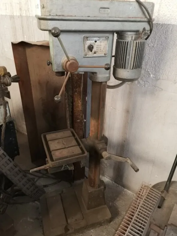 35#6949 Attrezzature e utensili per lavorazioni meccaniche