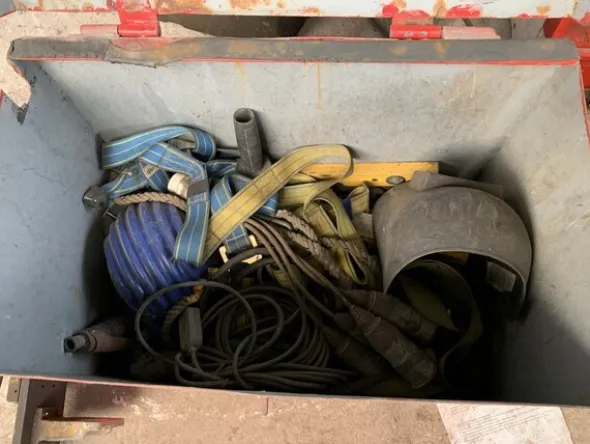 35#6949 Attrezzature e utensili per lavorazioni meccaniche