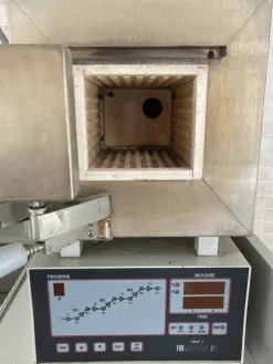 Attrezzature laboratorio orafo/odontotecnico